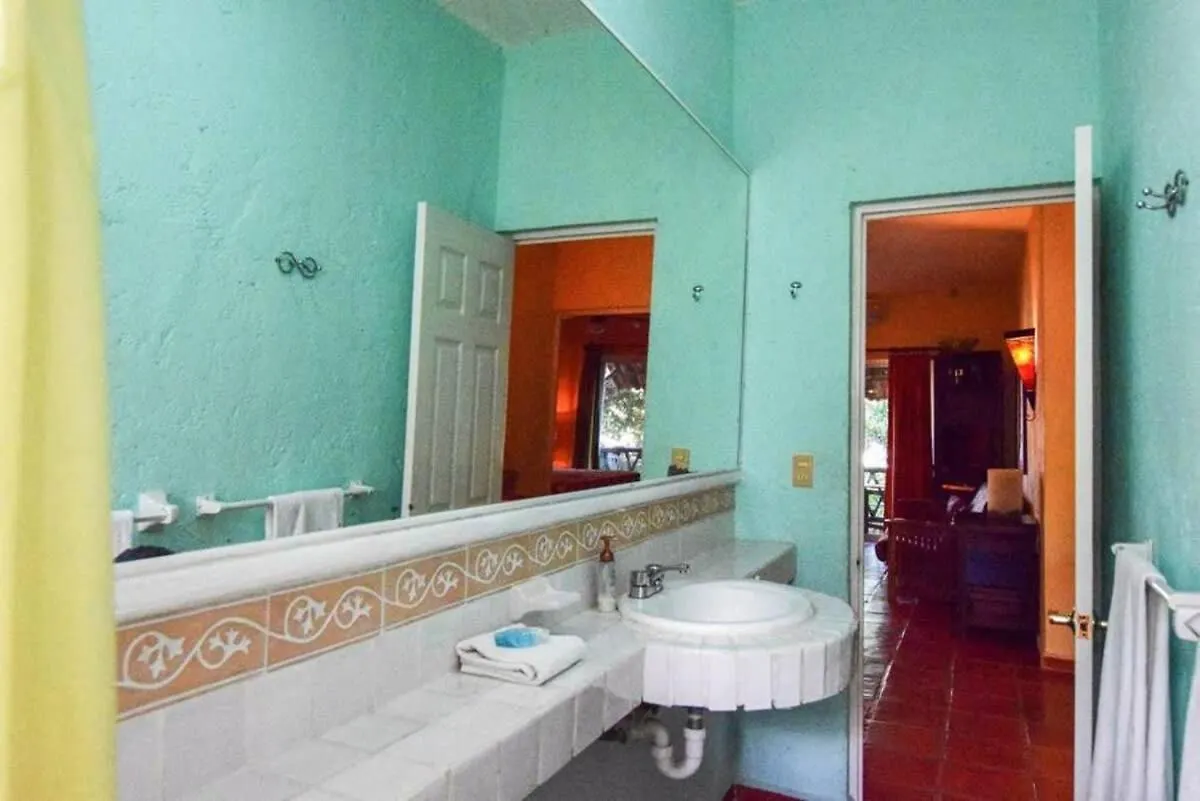 Charming Authentic Mexico-Walk To Beach & 5Th Ave! Playa del Carmen Mexico